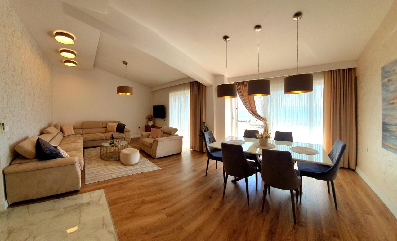 Grey House Appartement Makarska Buitenkant foto